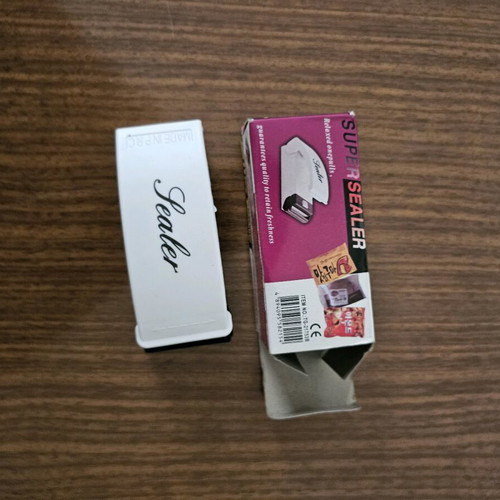Bag Sealing Device new, electric with batteries