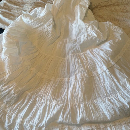 White long dress Platinum one size like new