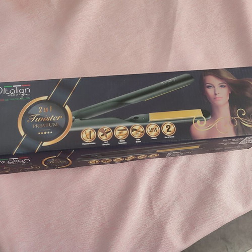 ID Italian Twister Premium 2 in 1 Hair Straightener like new