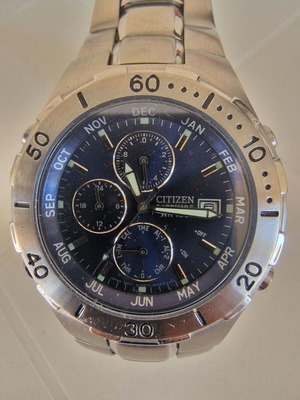 Citizen Chronograph Calendar 6870 wristwatch used, needs service