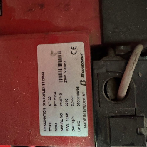 Chappee Boiler 27kW with 5 Combustion Chambers and Bentone Burner like new with 600L Oil Tank