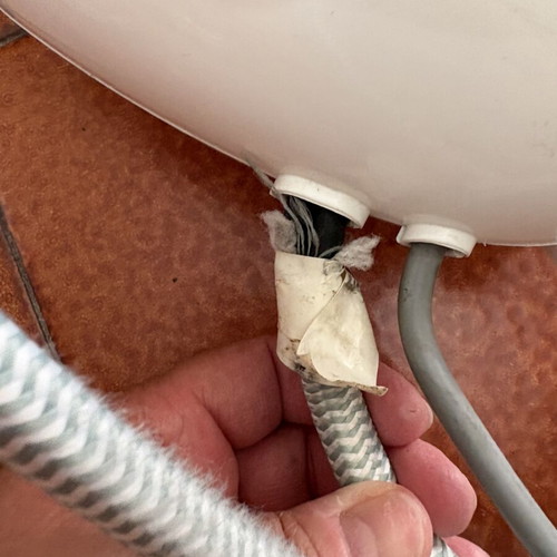 Stirella steam iron like new