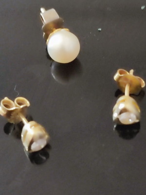 Women's earrings set with zircon heart studs and pearl stud, like new