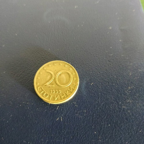 Coins like new, 4 from various countries with case
