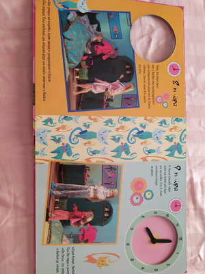 I LEARN THE TIME WITH BARBIE
