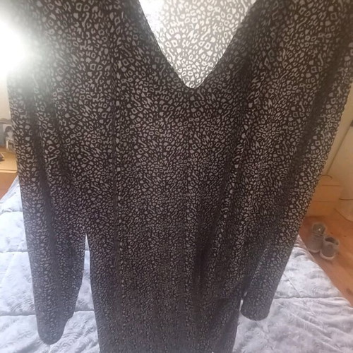 Women's dress like new, black and white, size M