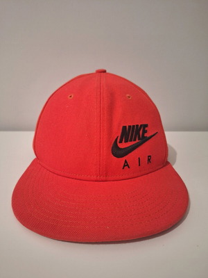 Nike Air True Cap σαν καινούργιο, κόκκινο