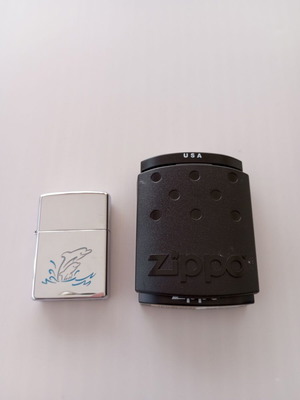 Zippo Dolphins Lighter new with original box
