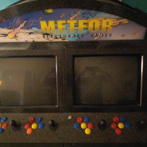 Arcade machine double like new with over 1300 games for four players