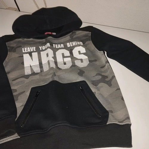 Energiers sweatshirts pack of 4 like new for 8 years old