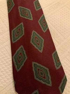 The Bostonians tie 100% silk new in excellent condition