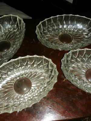 Glass bowls used, set of 4
