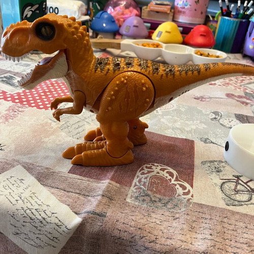 ZURU Robo Alive electronic dinosaur T-Rex like new