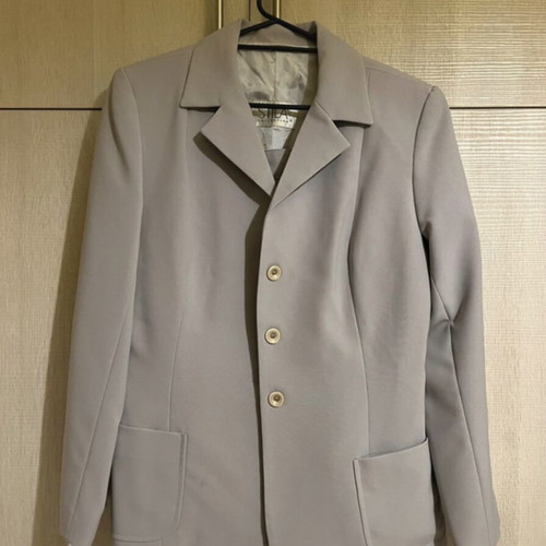Stila Collection gray suit small, like new
