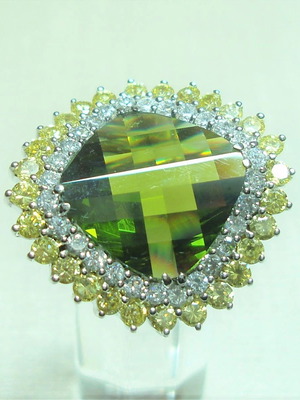 Ασημένιο δαχτυλίδι .925 με peridot και white crystals καινούργιο