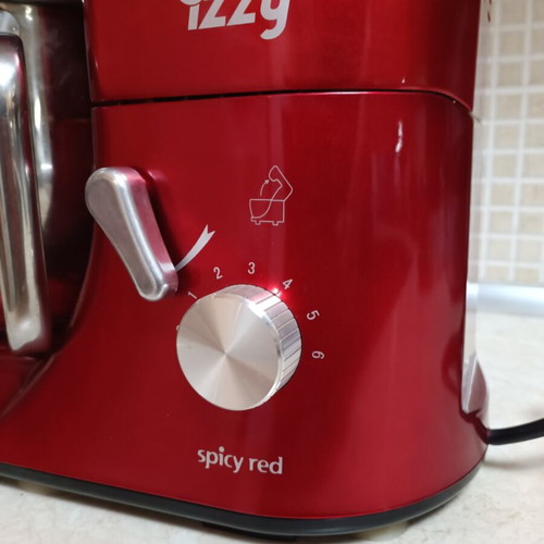 Izzy Spicy Red S-986 Kitchen Machine 800W with Stainless Steel Bowl 5.2lt like new