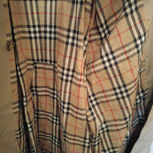 Burberry Harrods trench coat like new, beige
