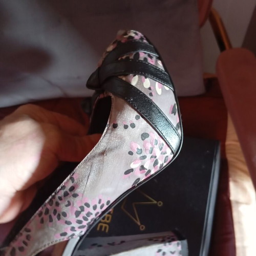 Fornarina leather sandals size 38 like new, multicolor