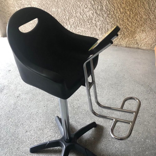 Hairdressing children's chair new