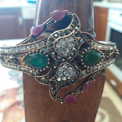 Jewelry set bronze with semi-precious stones new