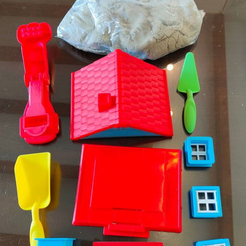 Kinetic Sand Creative House Set 12 pcs used
