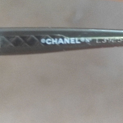 Chanel sunglasses like new, gray
