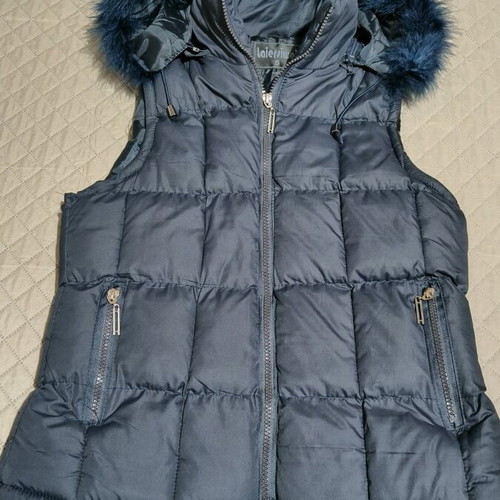Sleeveless jacket blue, size S, like new with removable hood