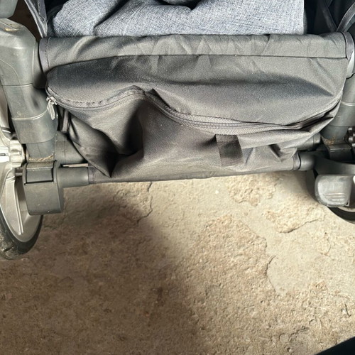 Inglesina Aptica stroller like new, blue gray with accessories