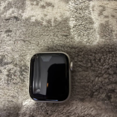 Apple Watch SE 2nd Gen 40mm used with screen damage