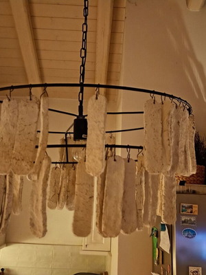 Ceiling light like new with 3 meter cable and chain