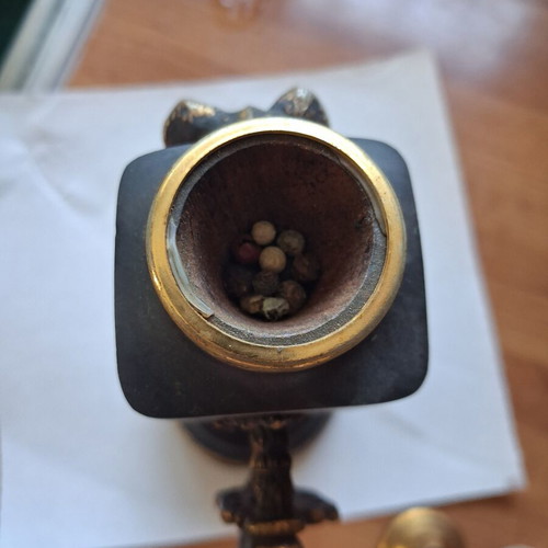 Vintage Reuge musical pepper mill with wild boar and pheasant, Alouette
