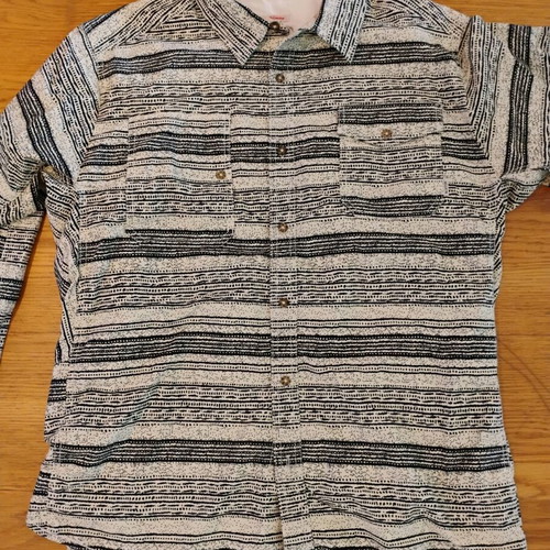 Burton men's shirt 2XL like new, multicolored