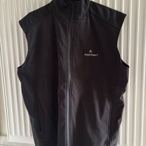Pigprint sleeveless black vest like new, size M