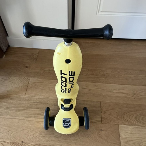 Scoot & Ride Kids Scooter Highwaykick 1 3-Wheel used, yellow