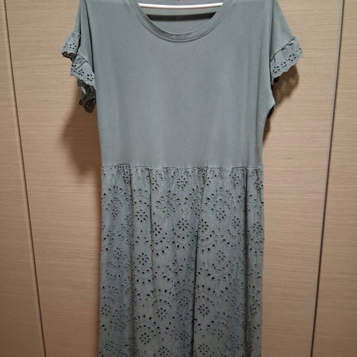 Cotton dress like new, one size, green