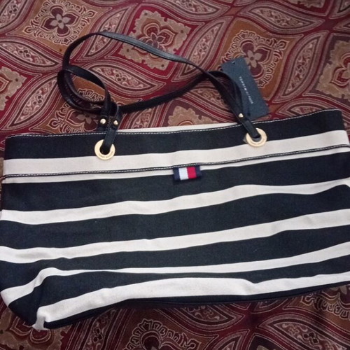 Tommy Hilfiger sea bag new, ideal for beach