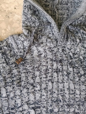 Gray pullover used for boys size 152 cm