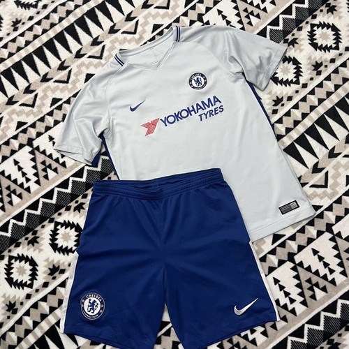 Chelsea set size S authentic like new