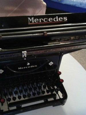 Γραφομηχανή Mercedes του 1937 μεταχειρισμένη, σπάνιο μοντέλο με μεγάλα φύλλα