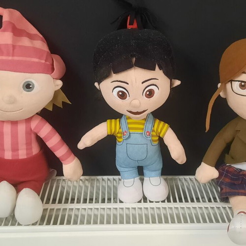 The Girls of Despicable Me plush dolls like new