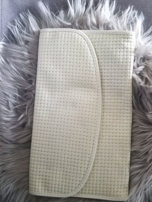 White clutch bag used