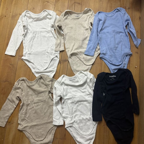Long-sleeve baby bodysuits (onesies) 12-24 months