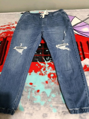 Women's blue Pull & Bear denim pants XL like new with rips