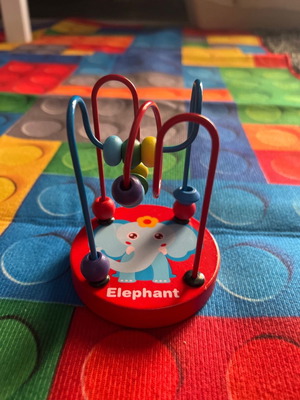 Ξύλινο παιχνίδι με χάντρες και μεταλλικό πλέγμα καινούργιο για λεπτή κινητικότητα