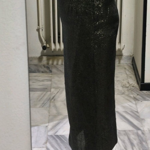 Pencil skirt like new, black with gold details