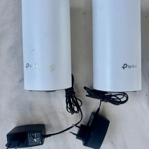 Mesh Wi-Fi and Powerline Network Equipment Pack like new, 11 devices