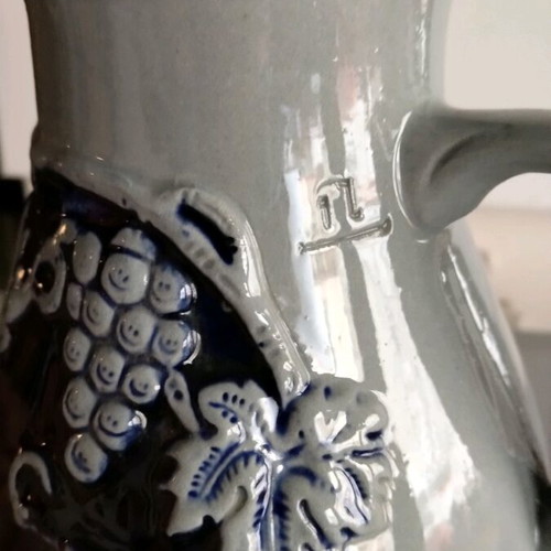 Ceramic decorative jug new, 1 liter, 20 cm height