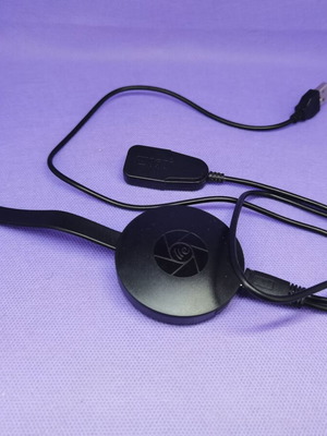 Anycast wireless streaming device like new