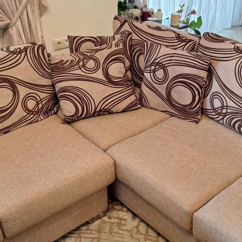 Corner sofa like new
