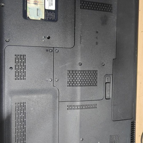 HP Pavilion dv7-2050ev 17.3" Laptop used for repair or spare parts
